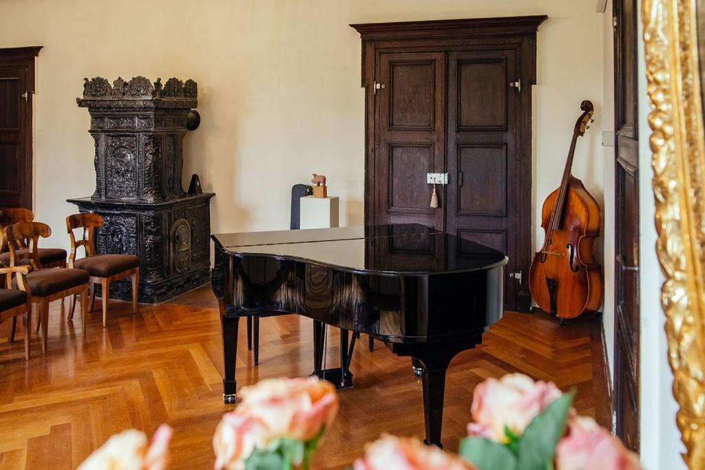Schlossgut Tunzenberg Mengkofen Экстерьер фото